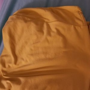 Tc euc yellow lularoe leggings